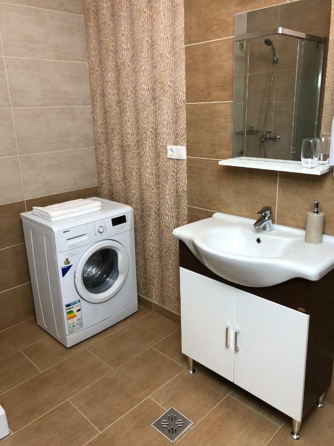 Central Apartments Târgu-Mureş Екстериор снимка